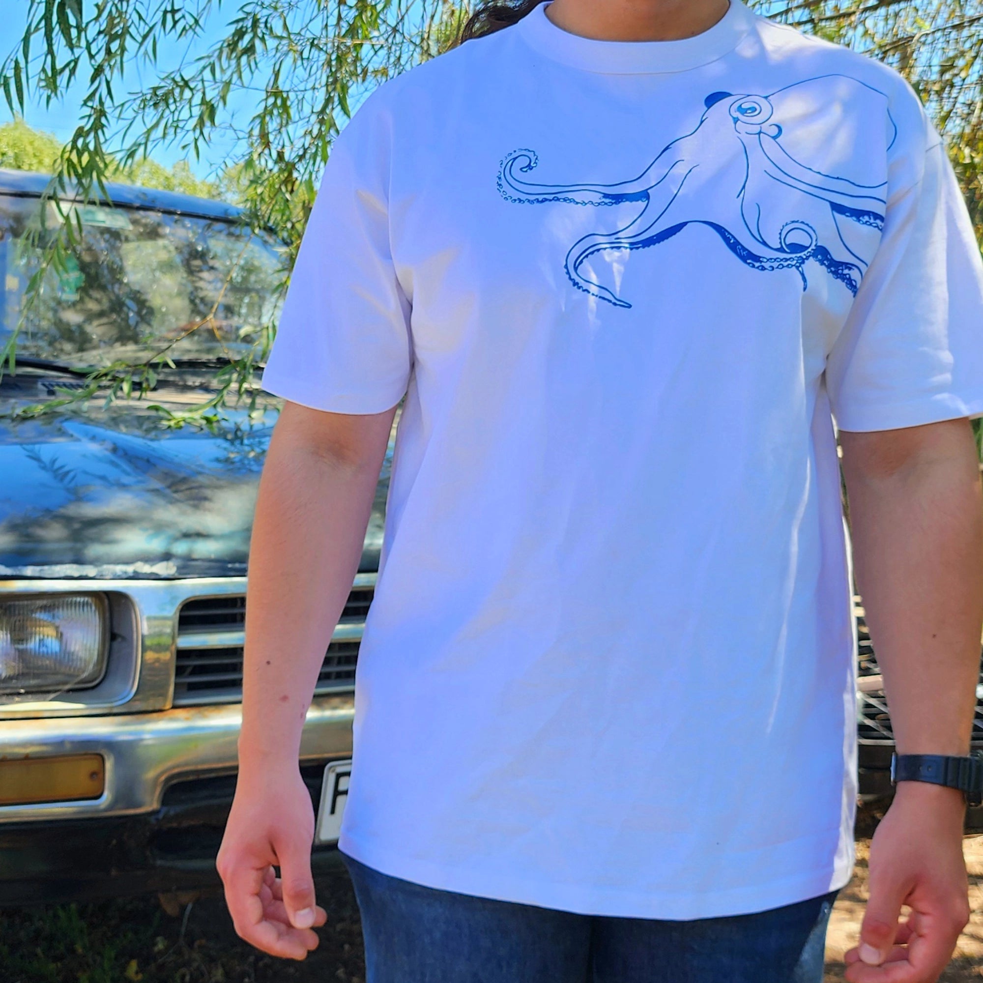 Polera Pulpo Oversize - TINTAmarPolera Pulpo OversizePoleraTINTAmarTINTAmarAzul marinoSPolera Pulpo Oversize