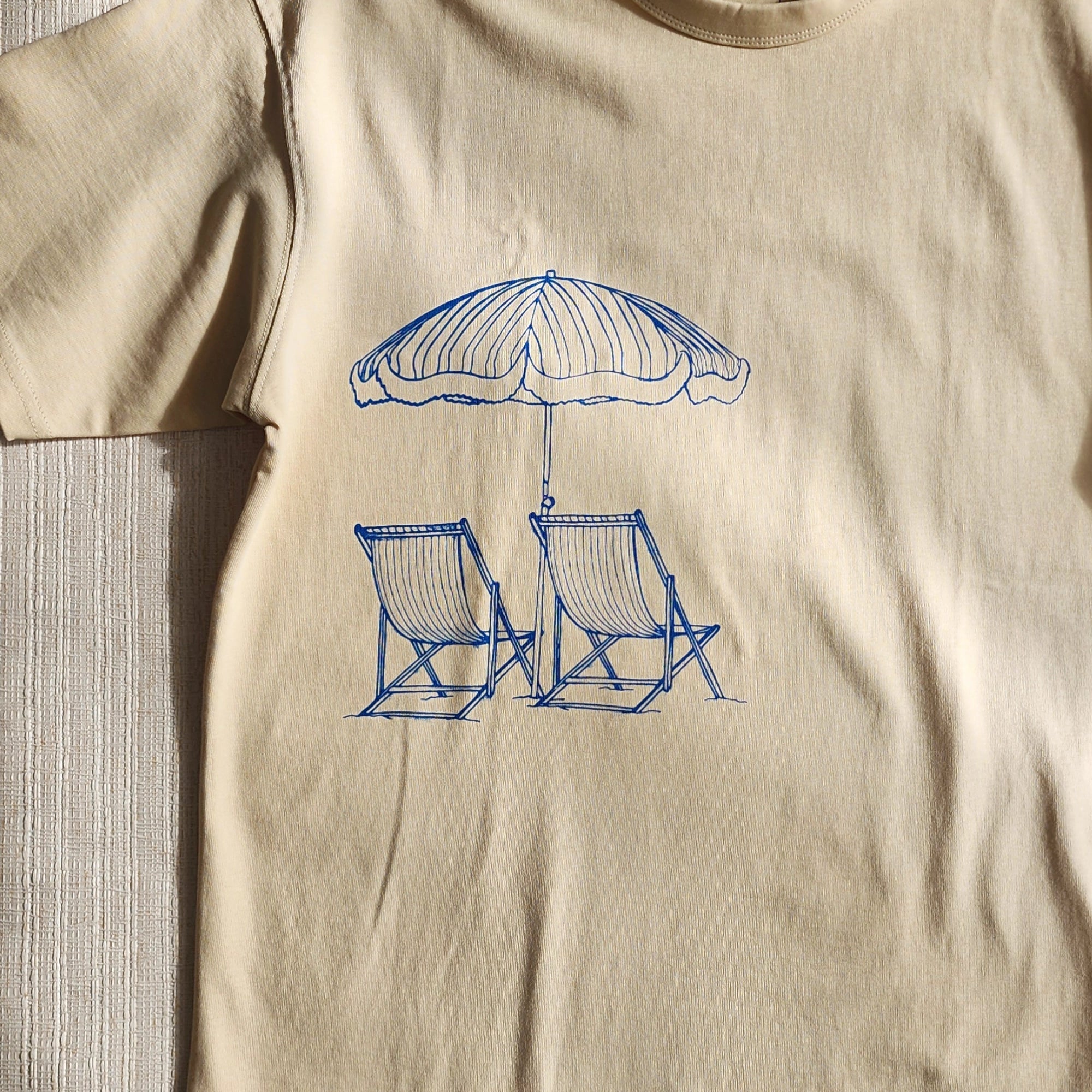 Polera Reposeras Oversize - TINTAmarPolera Reposeras OversizePoleraTINTAmarTINTAmarArenaSPolera Reposeras Oversize