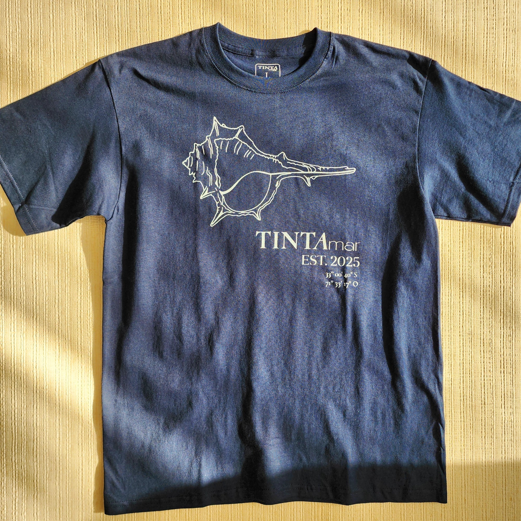 Polera TINTAmar Regular Fit - TINTAmarPolera TINTAmar Regular FitPoleraTINTAmarTINTAmarAzul marinoSPolera TINTAmar Regular Fit