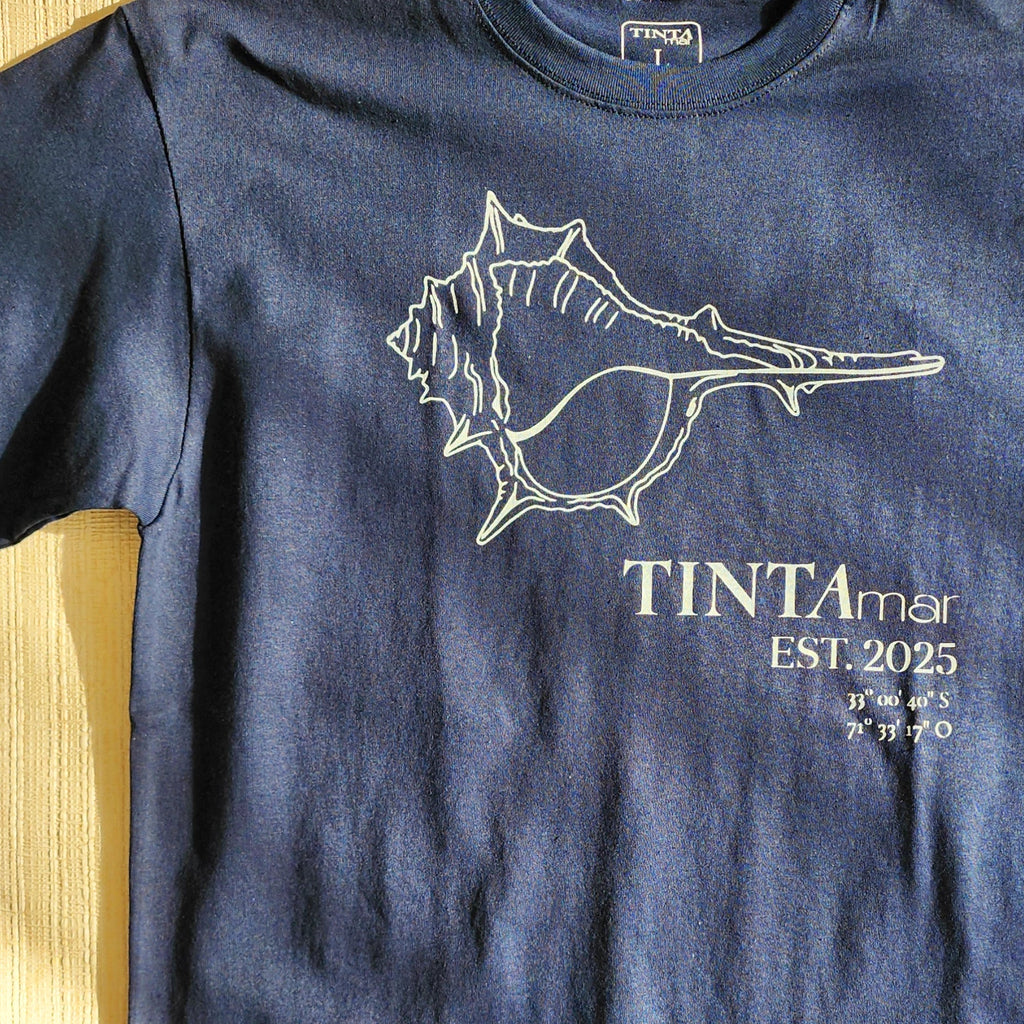 Polera TINTAmar Regular Fit - TINTAmarPolera TINTAmar Regular FitPoleraTINTAmarTINTAmarAzul marinoSPolera TINTAmar Regular Fit